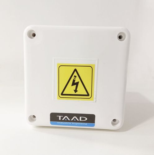 CAJA ESTANCA TAADIP65 BLANCA 115X115X50